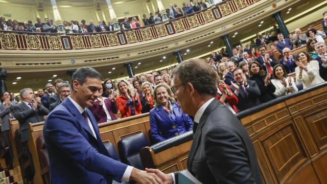 Es un error lo que acabas de hacer, las palabras de Feijóo al felicitar a Pedro Sánchez por su investidura