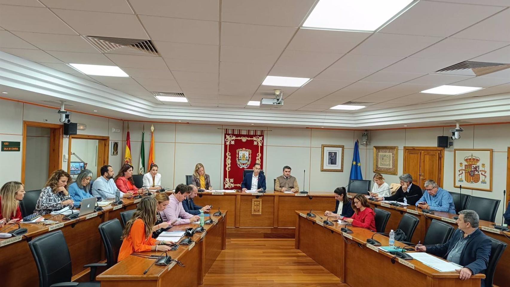 Pleno del Ayuntamiento de Benalmádena.