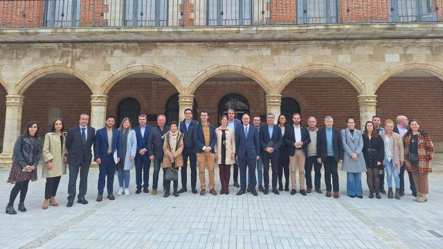 La nueva junta directiva de la Red en la que se encuentra Medina de Pomar