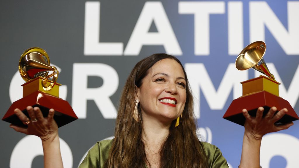 Natalia Lafourcade, una de las grandes vencedoras de la noche.