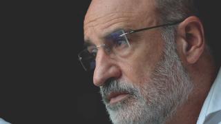 'Sinfonía corporal. Poesía reunida', viaje con Aramburu por la poesía