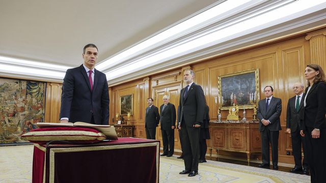 Pedro Sánchez, en el momento de jurar el cargo.