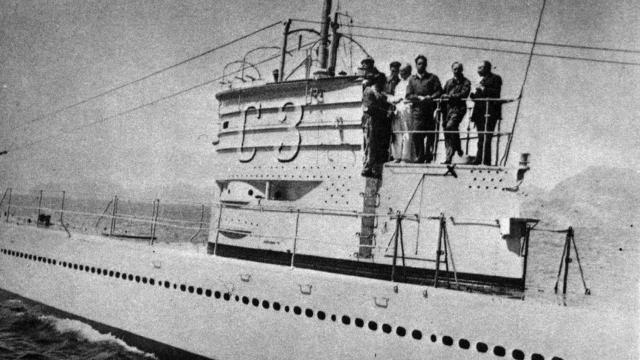 Marineros en el submarino C-3.