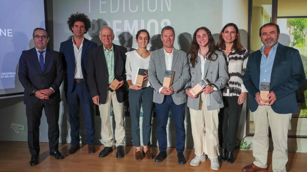 Premiados, directivos de Airzone y otros invitados.