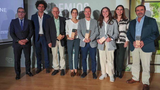 Premiados, directivos de Airzone y otros invitados.