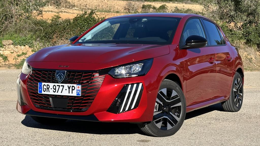 Peugeot E-208.