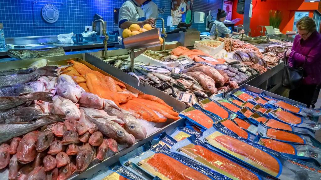 Pescadería supermercado.