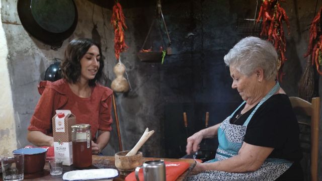 Postres Olvidados, el programa de cocina que rescata recetas dulces por los pueblos de España