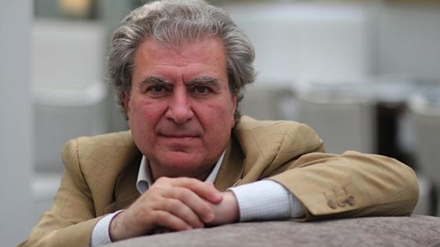 César Antonio Molina