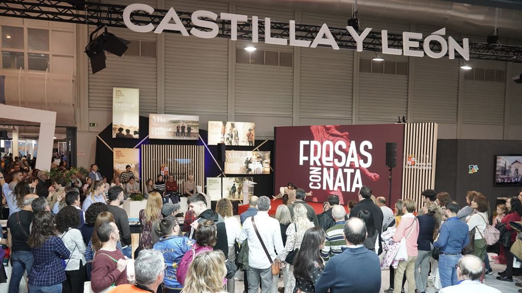 El expositor de Castilla y León en INTUR con gran afluencia de público durante una de sus actividades