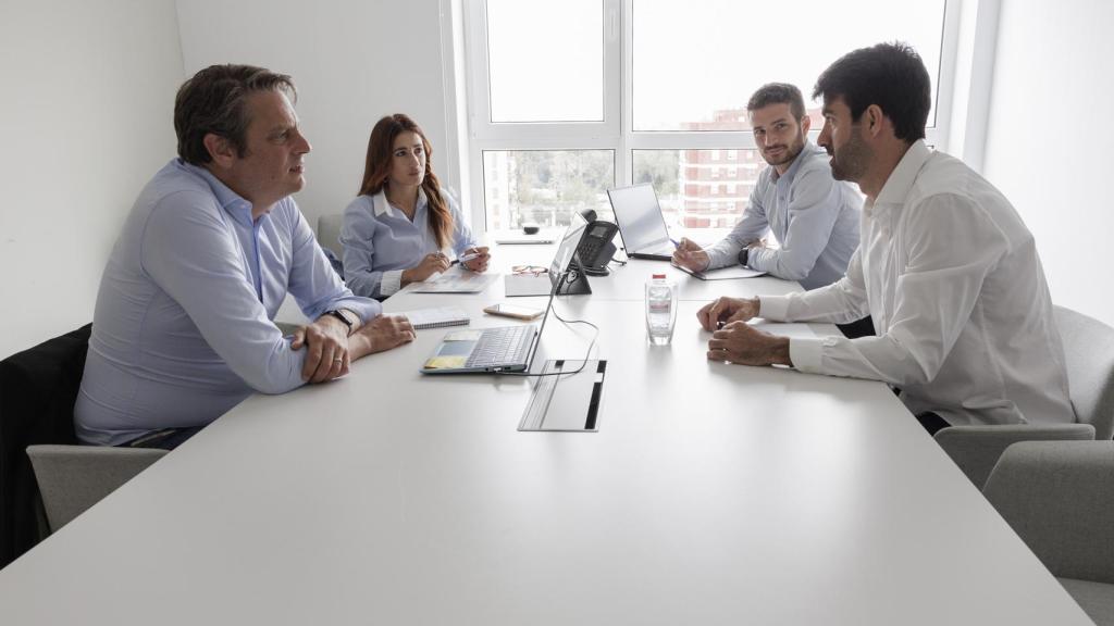Reunión entre los equipos de Swanlaab y Scipio.