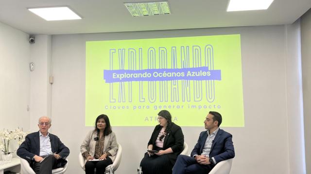 Los participantes de la mesa sobre turismo sostenible de Atrevia.
