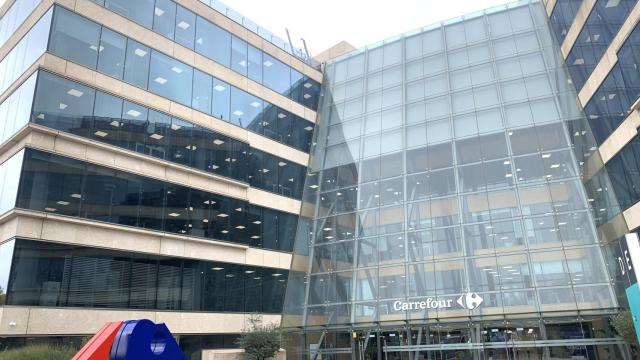 Fachada de la nueva sede de Carrefour en Alcobendas