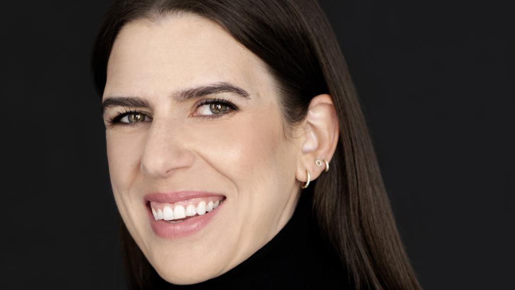Retrato de Sara Vega, dircom de FNAC.
