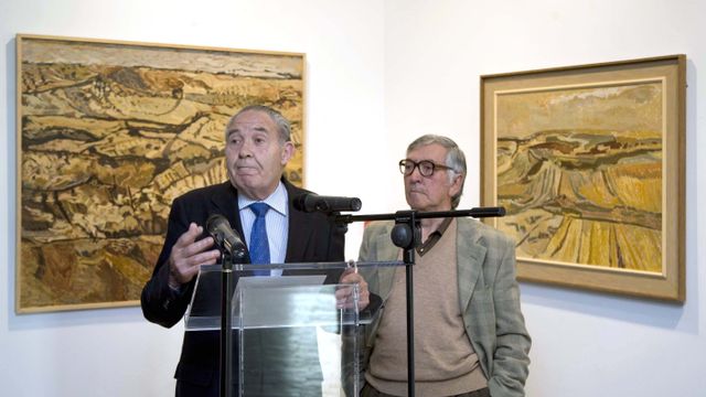 Manuel Martín, en una exposición de pintura cuando era diputado de Cultura