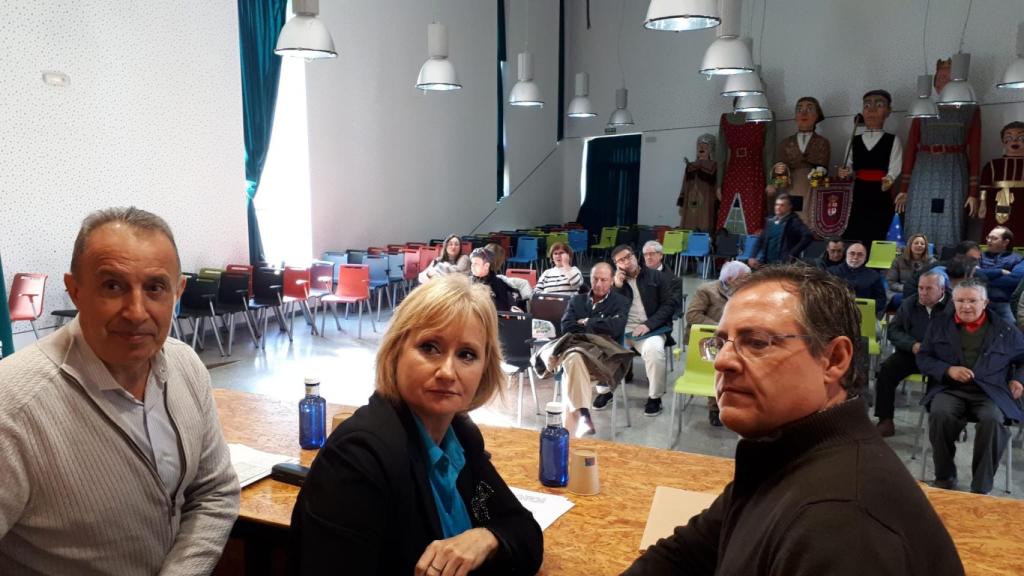 Reunión de Leticia García con los alcaldes de los Ayuntamientos de las ZBS de Tera y de Vidriales