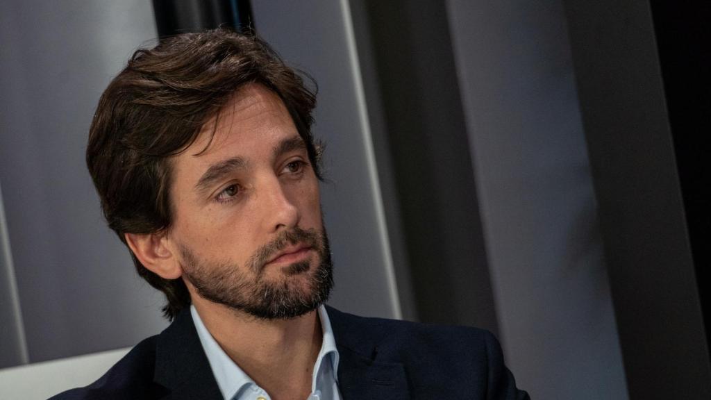 Adrían Vázquez, líder de Cs, en un momento de la entrevista en Estrasburgo.