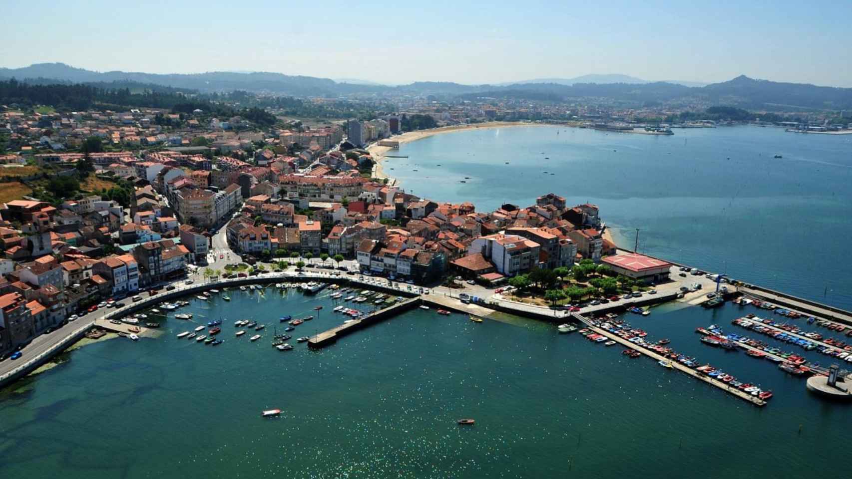 Puerto y lonja de Carril.