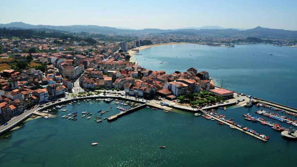 Puerto y lonja de Carril.