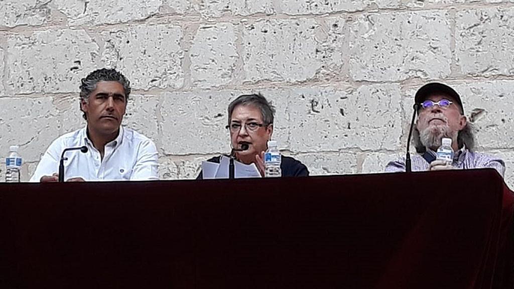 Teresa Salvador, en el centro de la imagen
