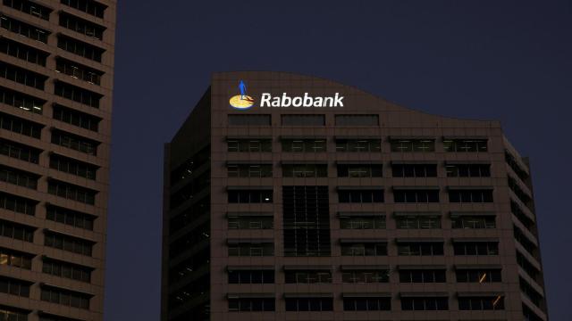 Bruselas multa a Rabobank con 26,6 millones por un pacto ilegal con Deutsche Bank en el mercado de bonos