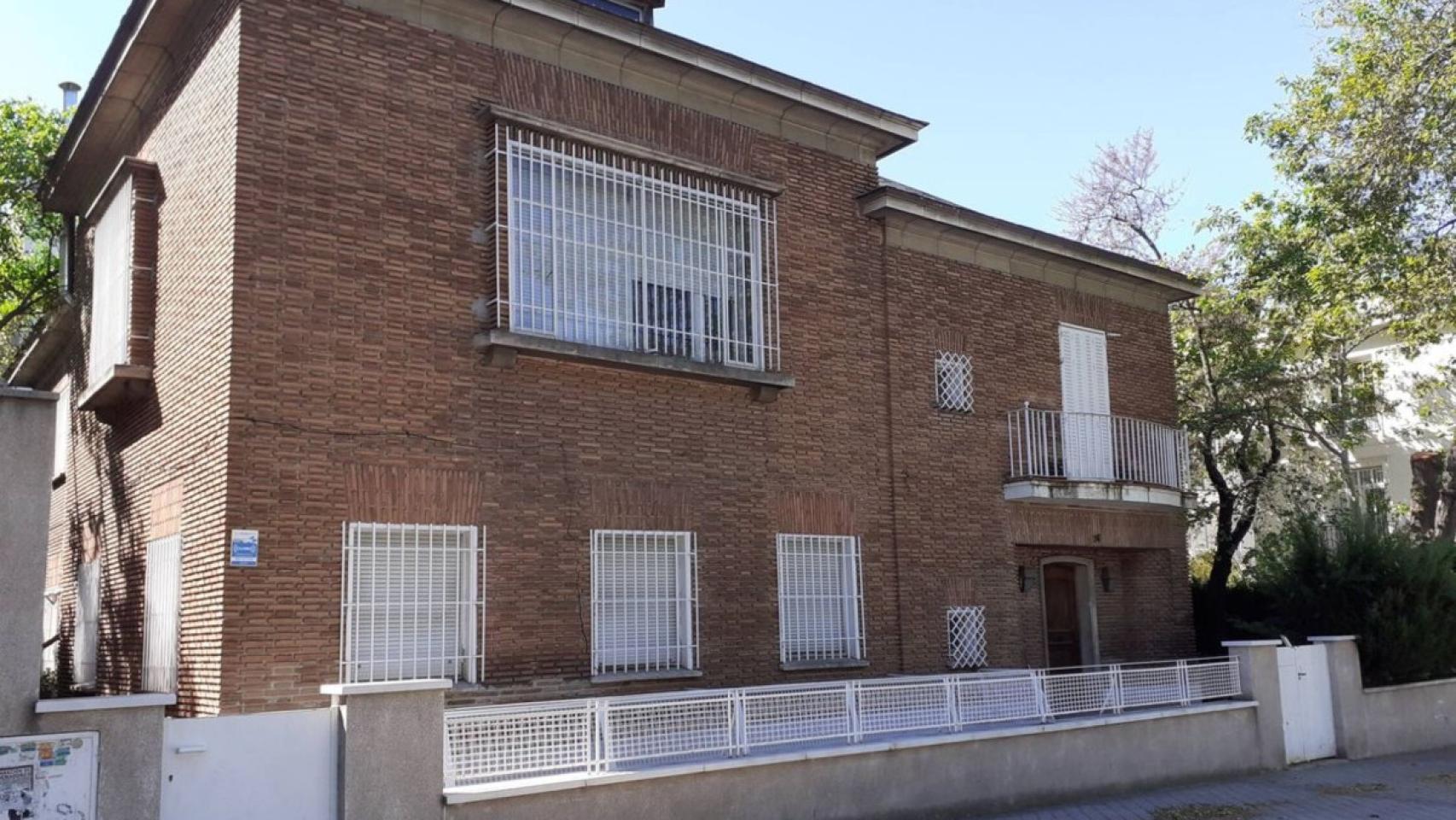 Chalé del número 16 de la Avenida del Doctor Arce.