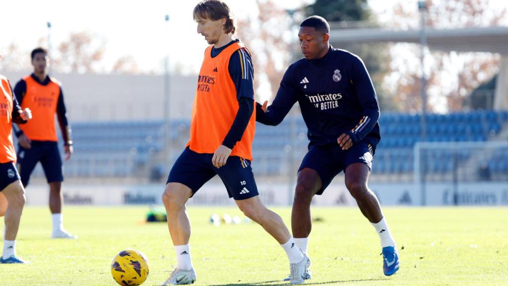 Modric y Alaba entrenan tras el parón.