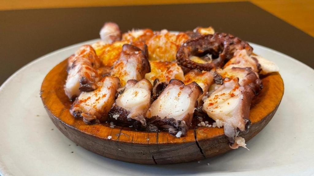 Pulpo á feira de Pulpería O Rueiro (Foto: Quincemil)