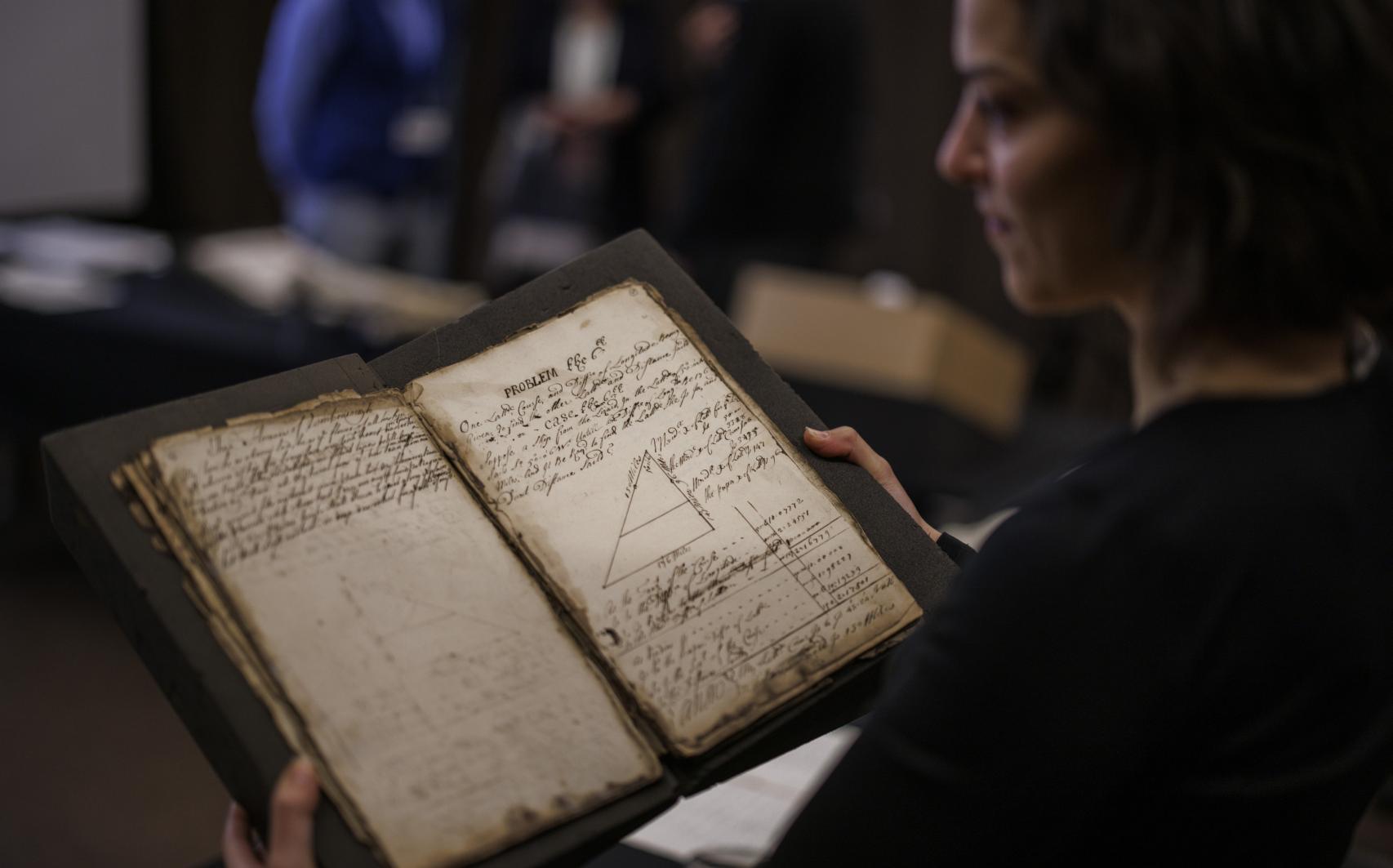 Un cuaderno de navegación capturado a un barco portugués.