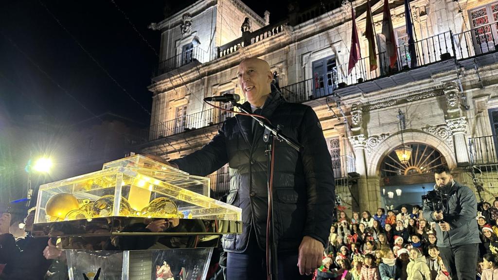 Encendido de la iluminación navideña en León