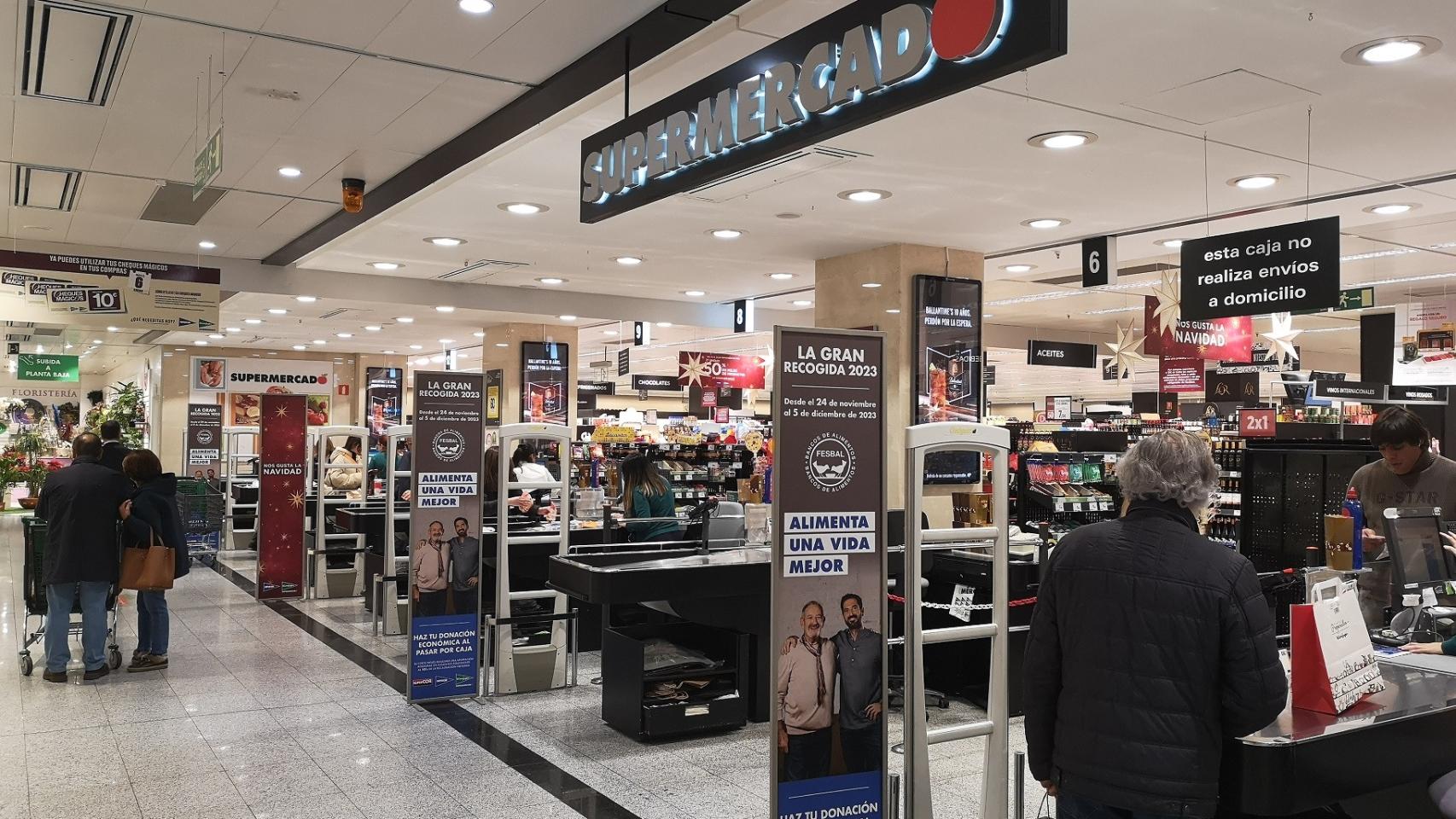 El Corte Inglés durante la gran recogida de alimentos