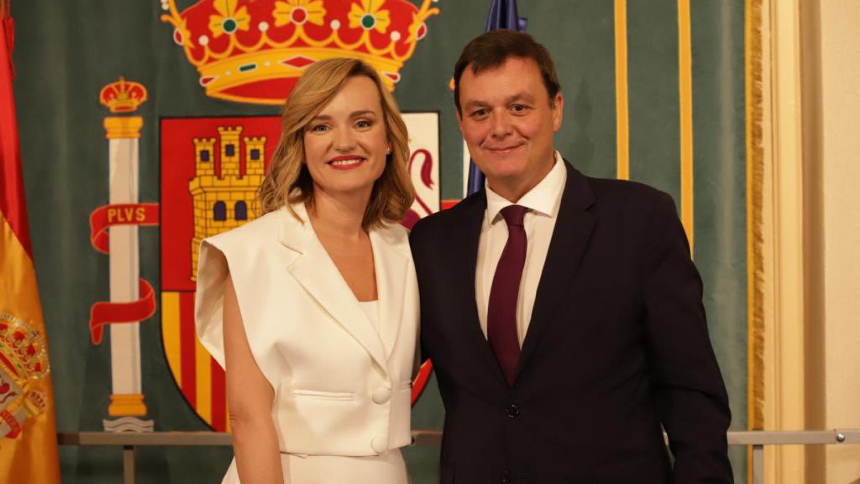 Pilar Alegría y Víctor Francos.