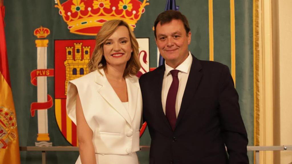 Pilar Alegría y Víctor Francos.