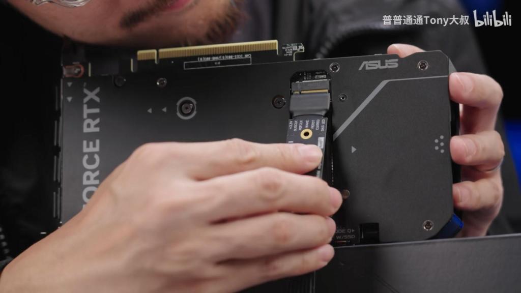 La nueva RTX 4060 Ti de Asus tiene una conexión para un SSD