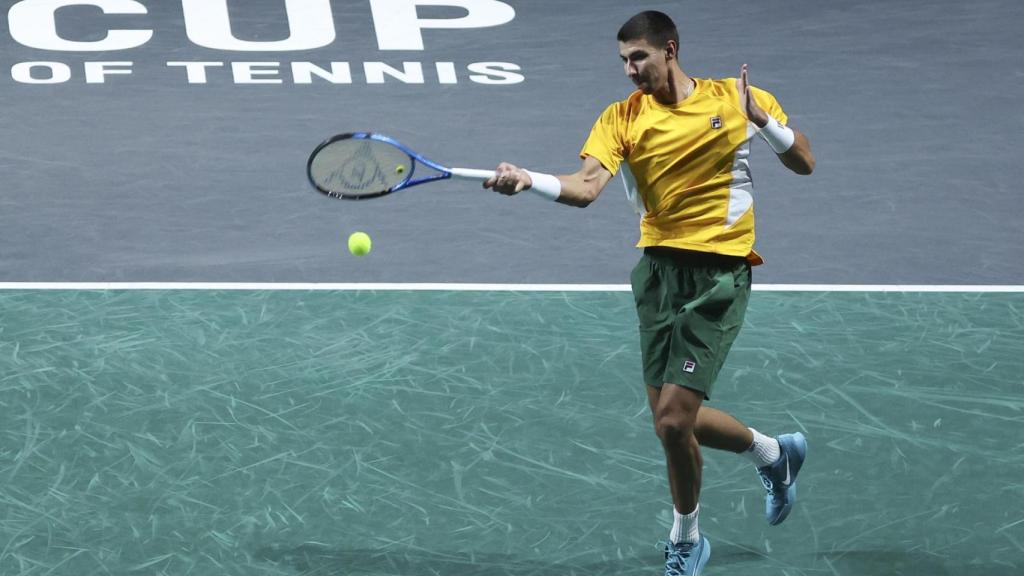 Alexei Popyrin durante la semifinal de la Copa Davis