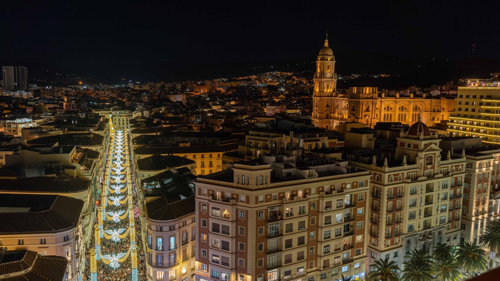 Imágenes del encendido de las luces de Navidad en la calle Larios de Málaga.