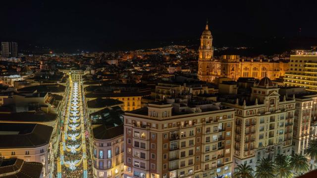 Imágenes del encendido de las luces de Navidad en la calle Larios de Málaga.