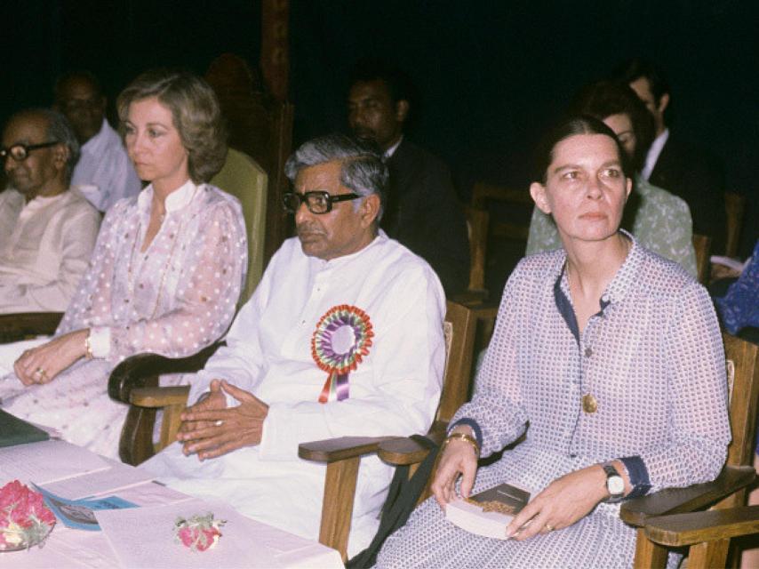 Sofia e Irene na apresentação de livro de escritor indiano.