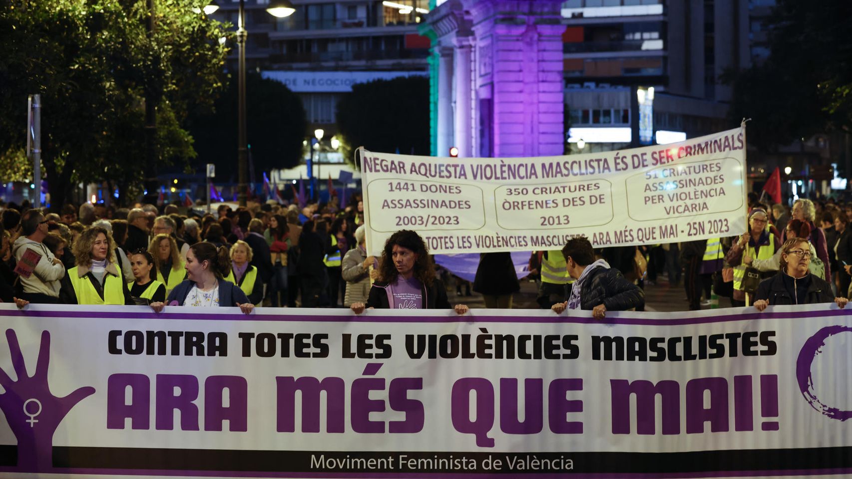La marcha del 25-N de Valencia llama a la unidad y carga contra el ...