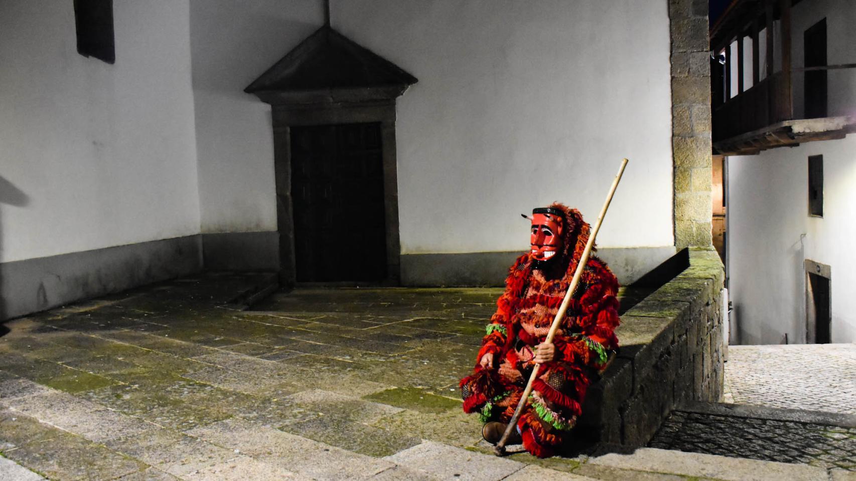 Desfile de máscaras por las calles de Braganza en la Mascararte 2023