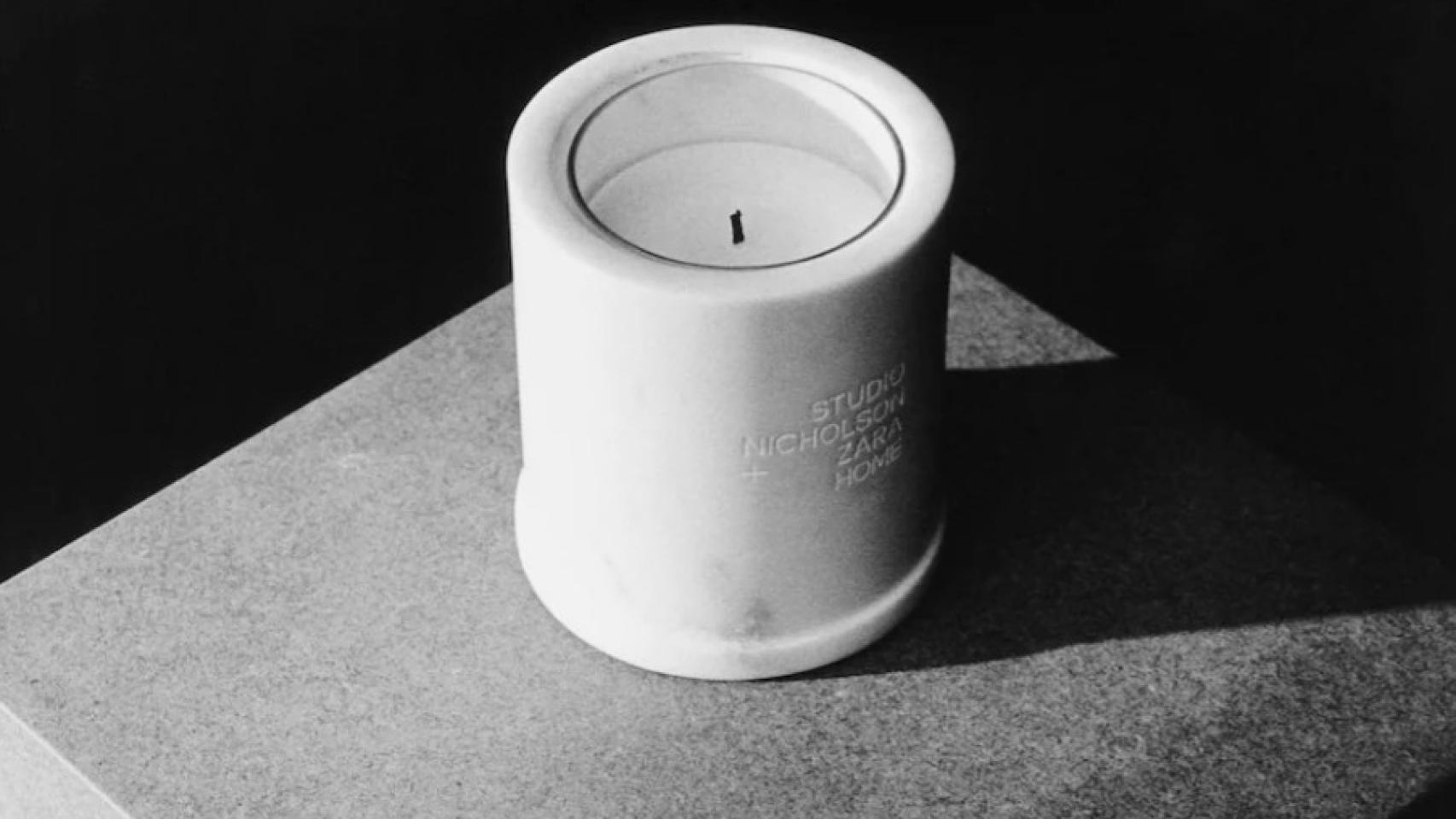 Vela aromática de mármol Precio: 69,99 euros