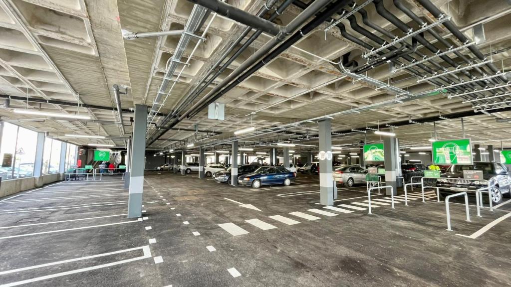 Aparcamiento del nuevo Mercadona de Benavente