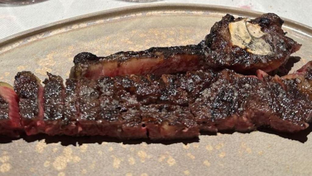 El chuletón del que disfrutó la pareja.