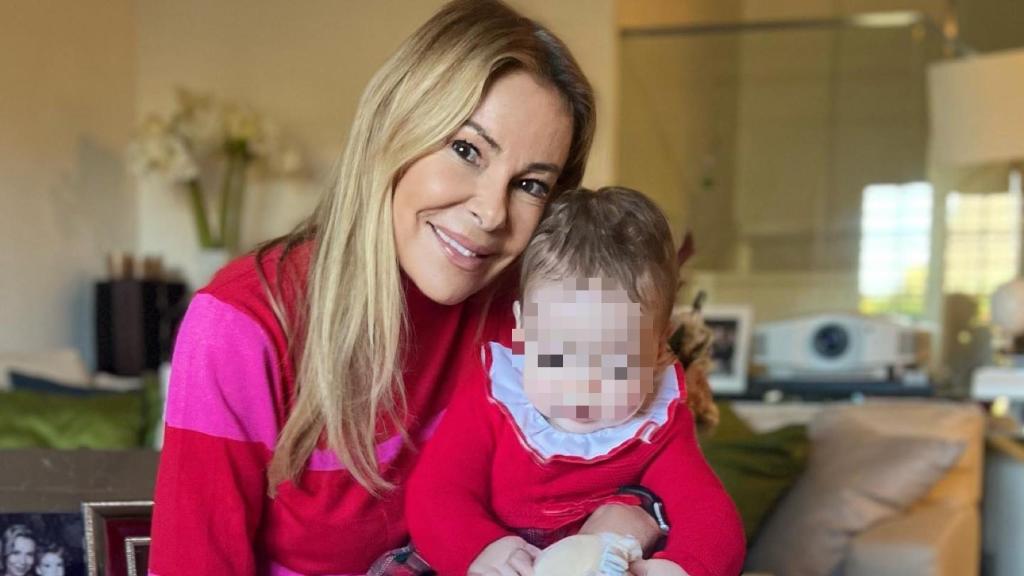 Ana Obregón y su nieta, Anita, en una imagen de sus redes sociales.