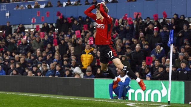 Alejandro Garnacho celebra su gol al estilo Cristiano Ronaldo.
