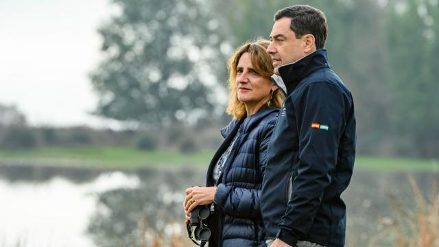 Teresa RIbera y Juanma Moreno, este lunes en Doñana