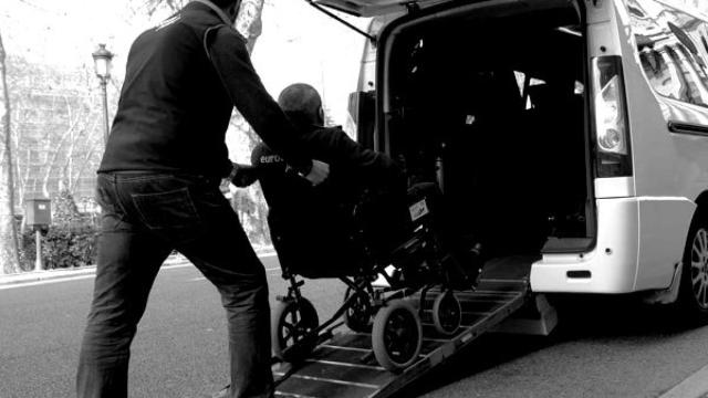 Taxi adaptado para personas con movilidad reducida.