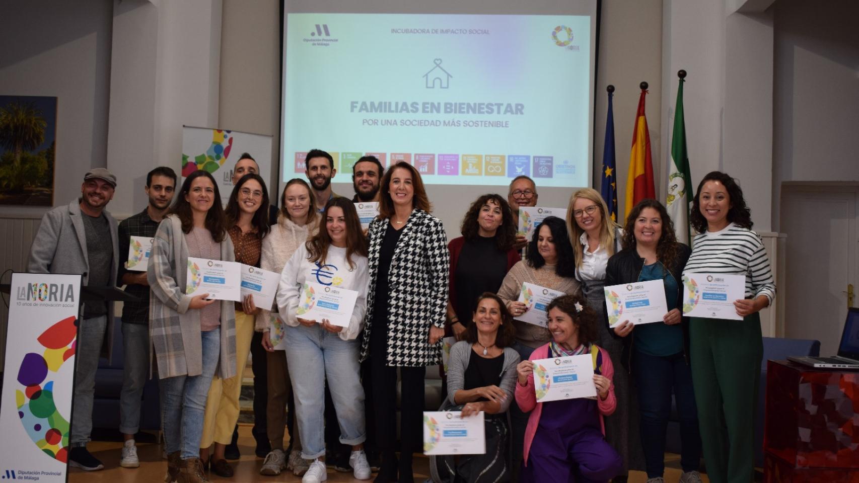Los promotores de los 13 proyectos empresariales.