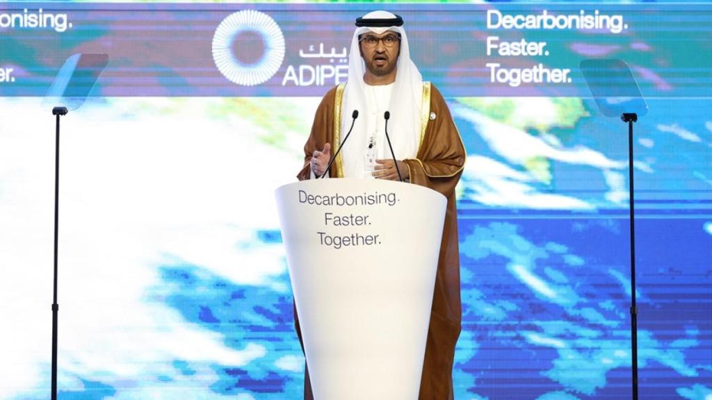El sultán al-Jaber durante una presentación de la COP28.
