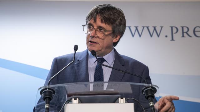 Carles Puigdemont explica el acuerdo de investidura con el PSOE el pasado 9 de noviembre.